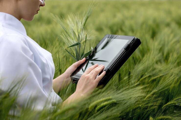 Navigating the Digital Landscape: Leveraging Technology in Agriculture Marketing